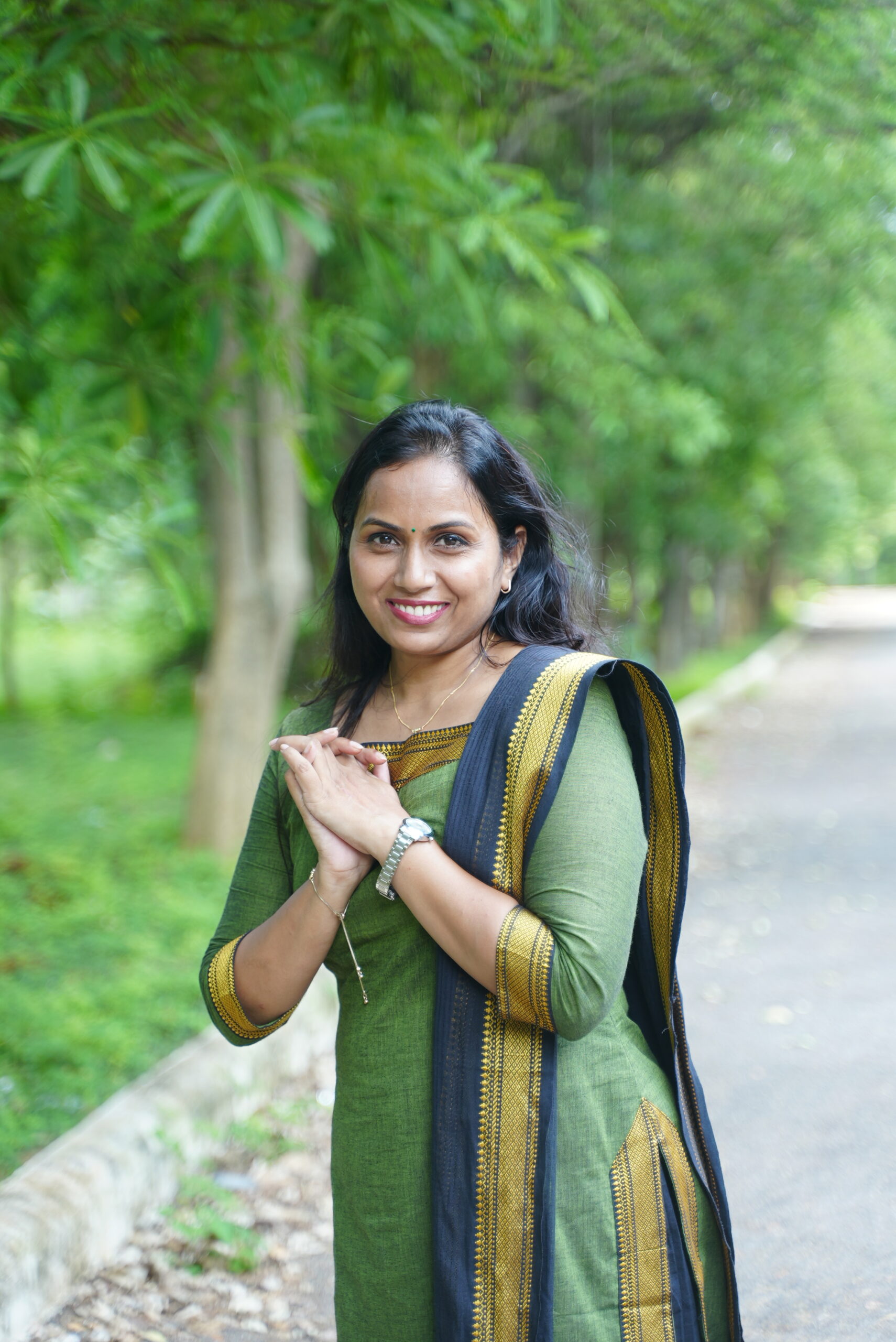 SJ-15 | Mangalagiri Handloom Cotton 3-Piece Suit Set – Leaf Green & Black Contrast - Image 9