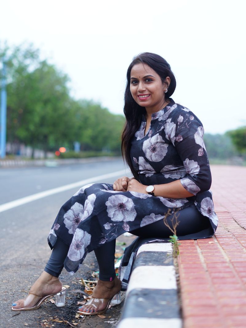 Heavy Vintage Linen Cotton Floral Kurti | Straight Cut - Image 2