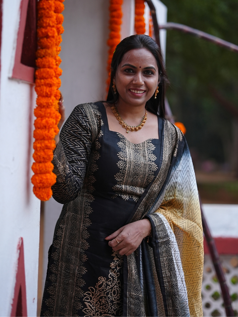 KALIKA Series – Design 1 | Premium Cotton-Silk 3-Piece Ethnic Set - Image 4